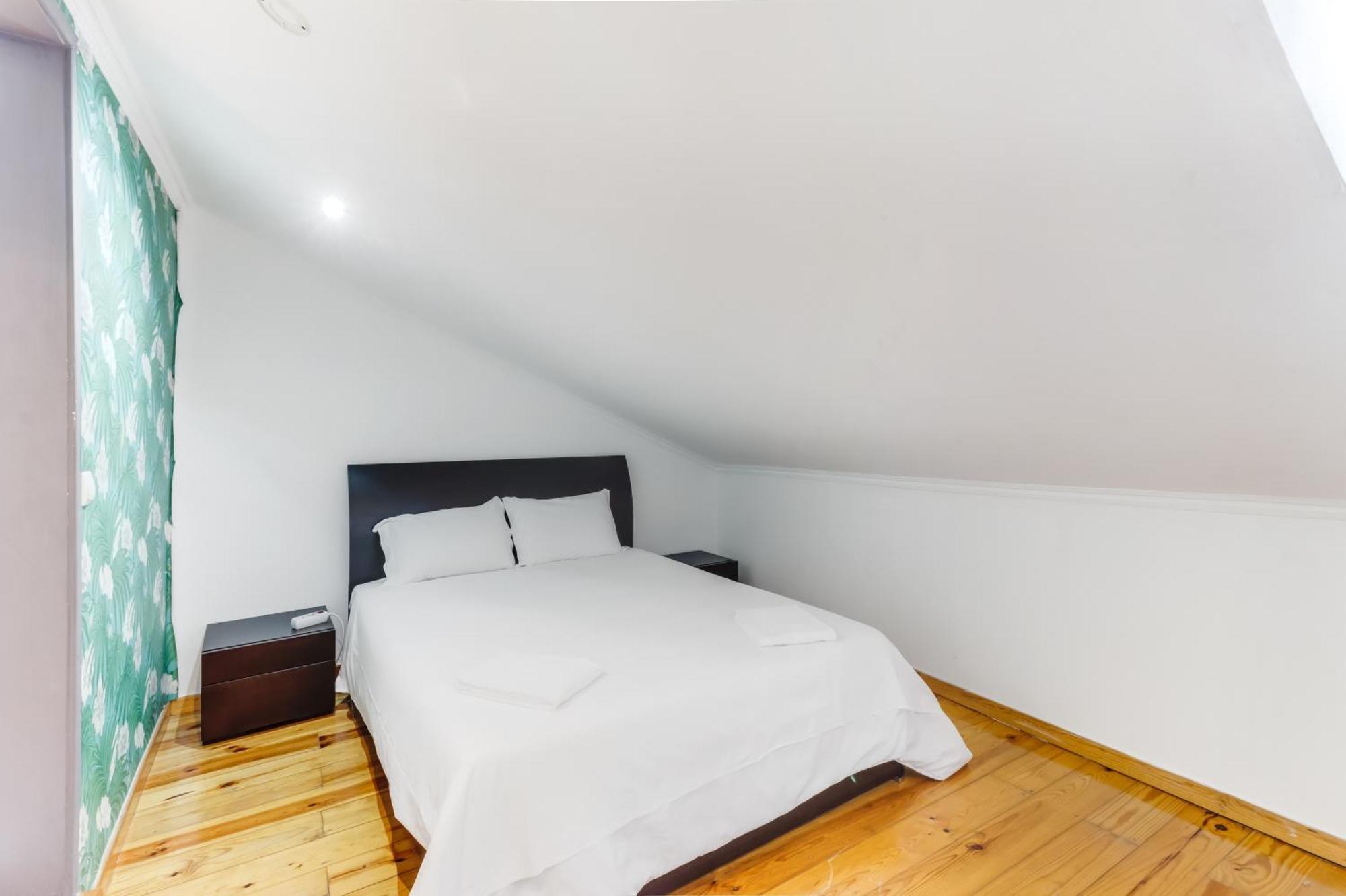 Apartment Santa Marta Lisbon